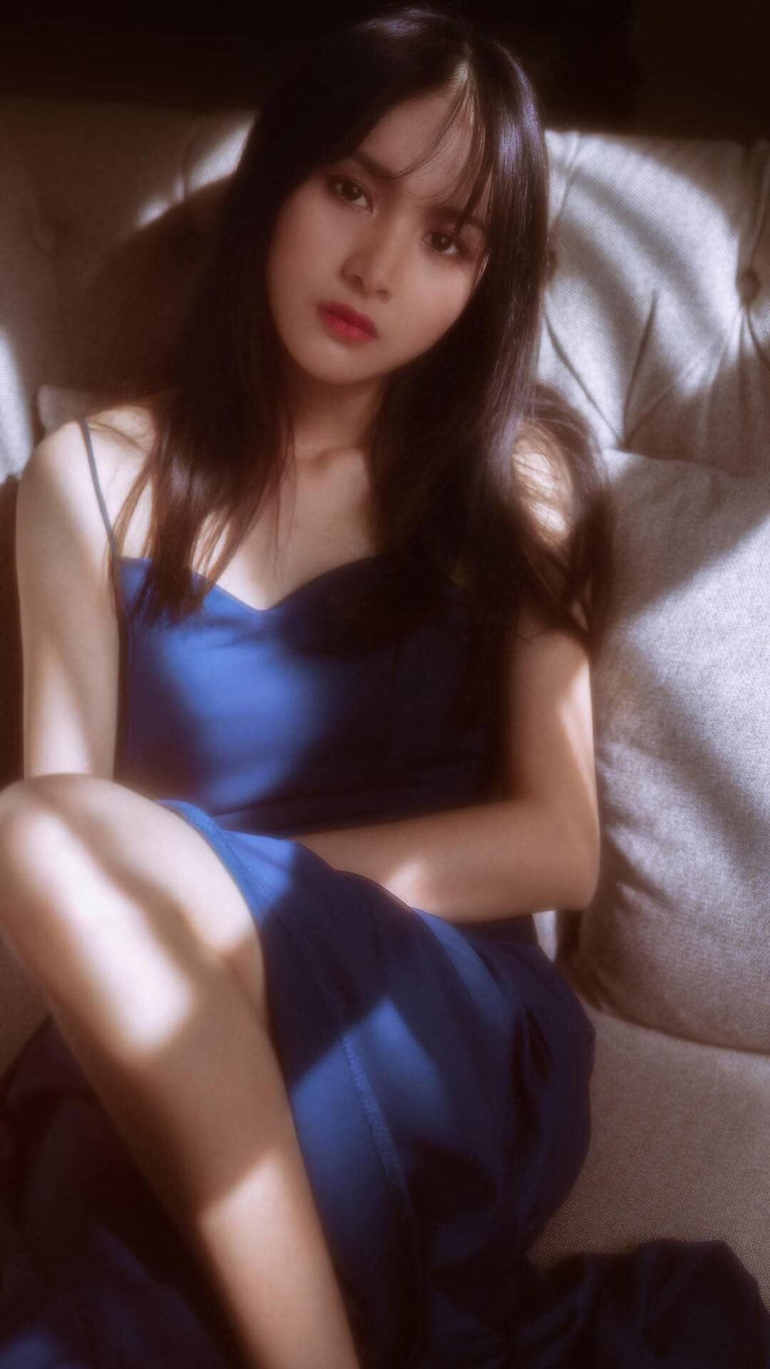 “天府新区沙滩赛场:沙滩手球展现极速与力量”