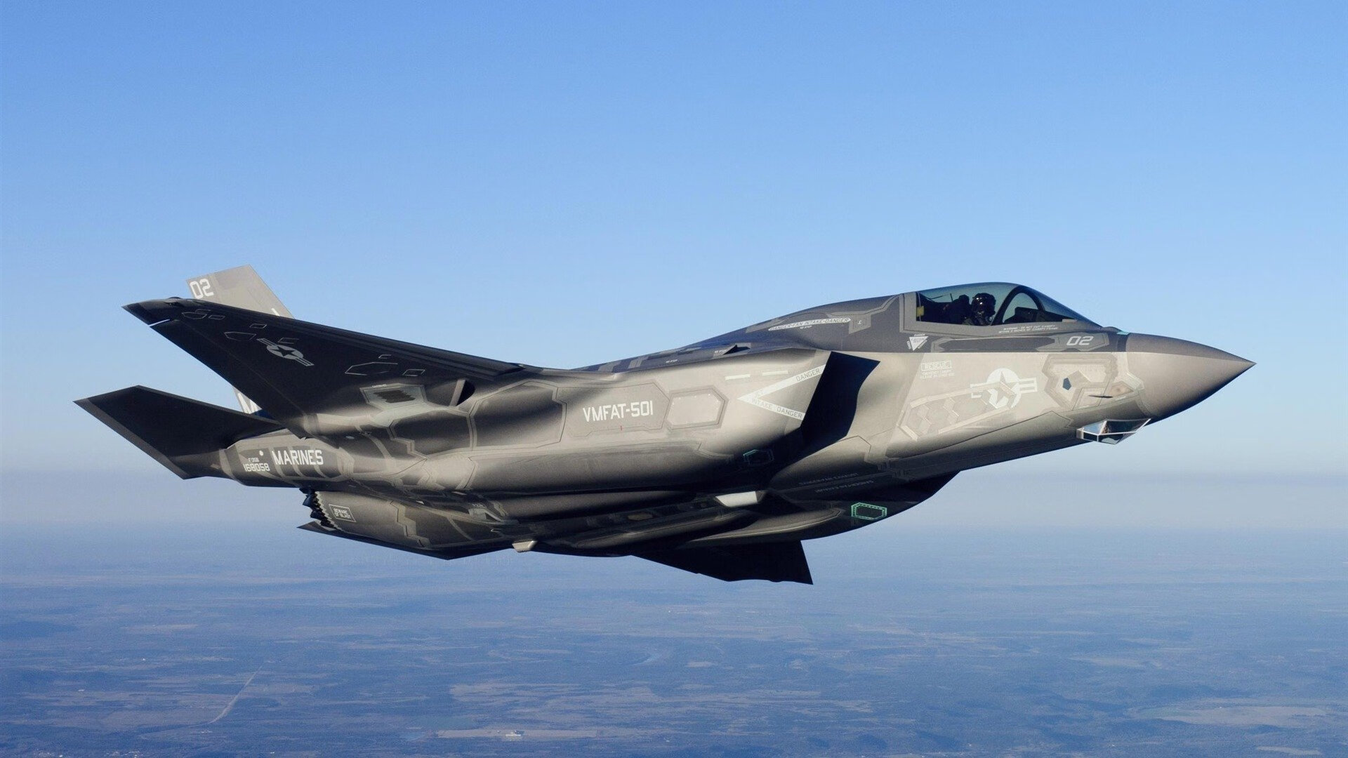 开云网站-五大联赛是否广泛使用非传统边路球员组织进攻，何为五大联赛