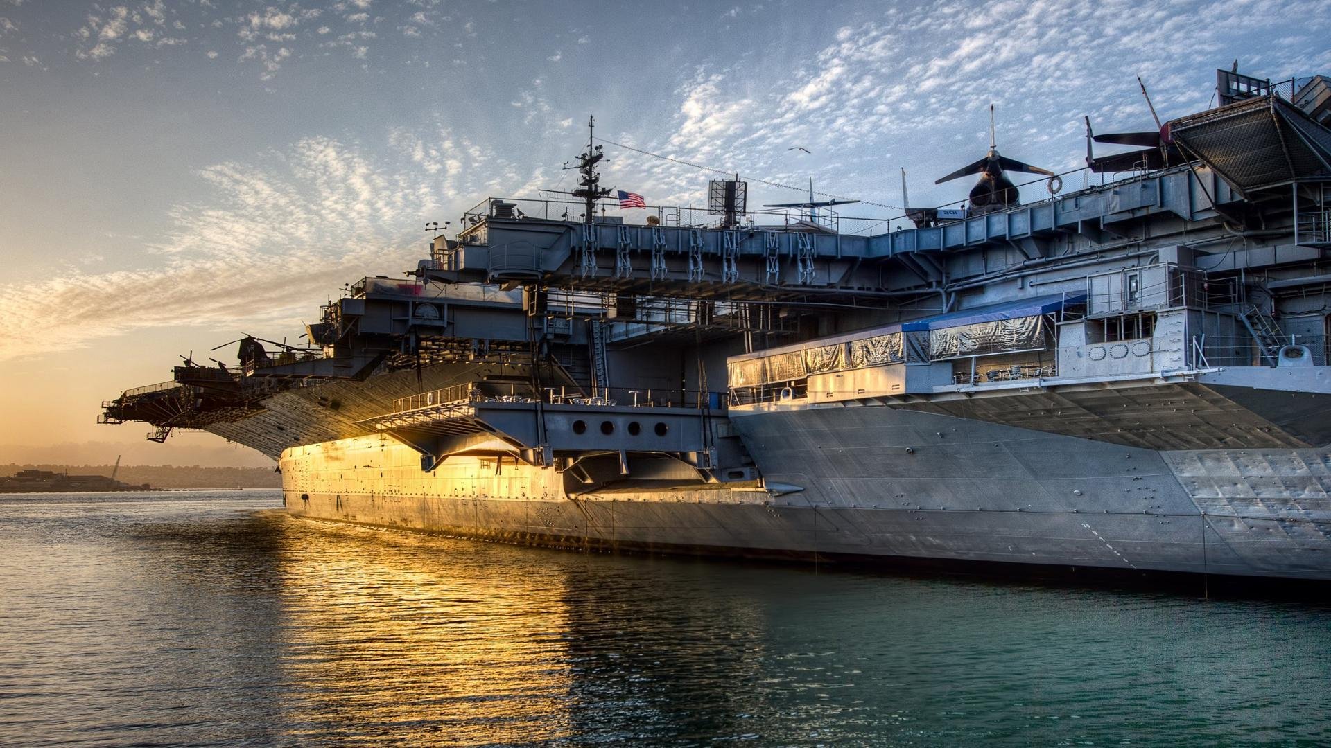 湖人客场连续征战主帅注重体能轮换,湖人队主帅